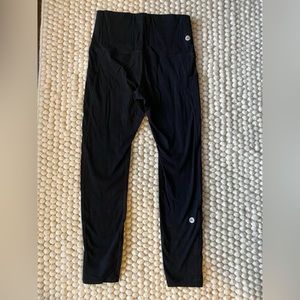 Alexo Athletica black concealed carry leggings 7/8 length size small